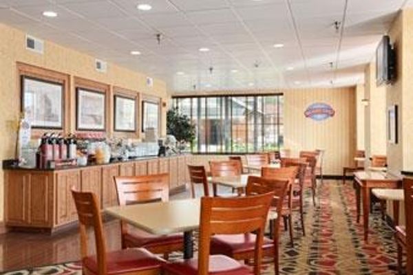 Baymont Inn and Suites Jefferson City